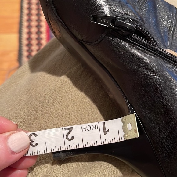 BLAY soft and supple leather boots. Made in Spain 2 1/2 inch heel EUC - Picture 13 of 14